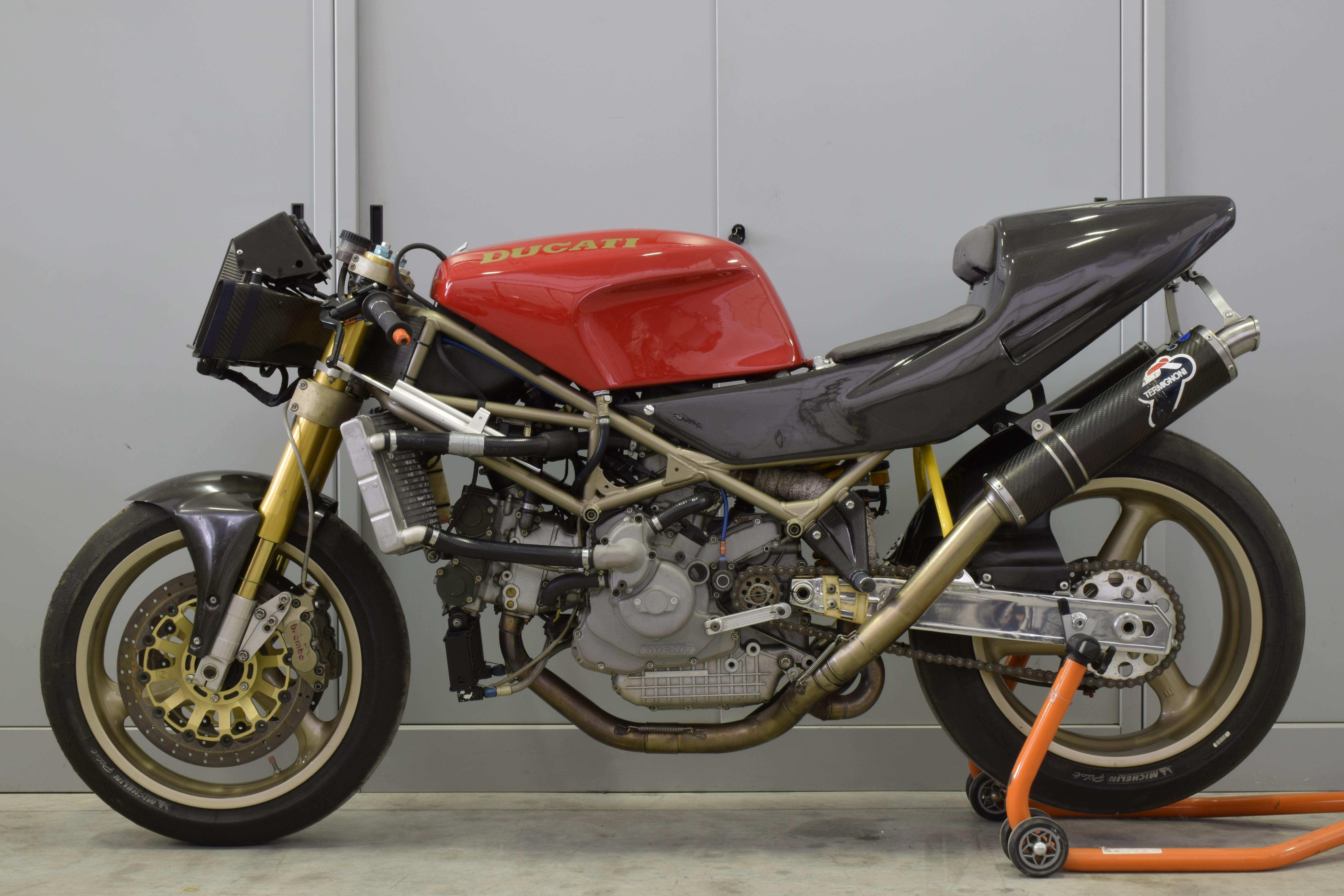 ducati ducati 888 superbike - foto 2