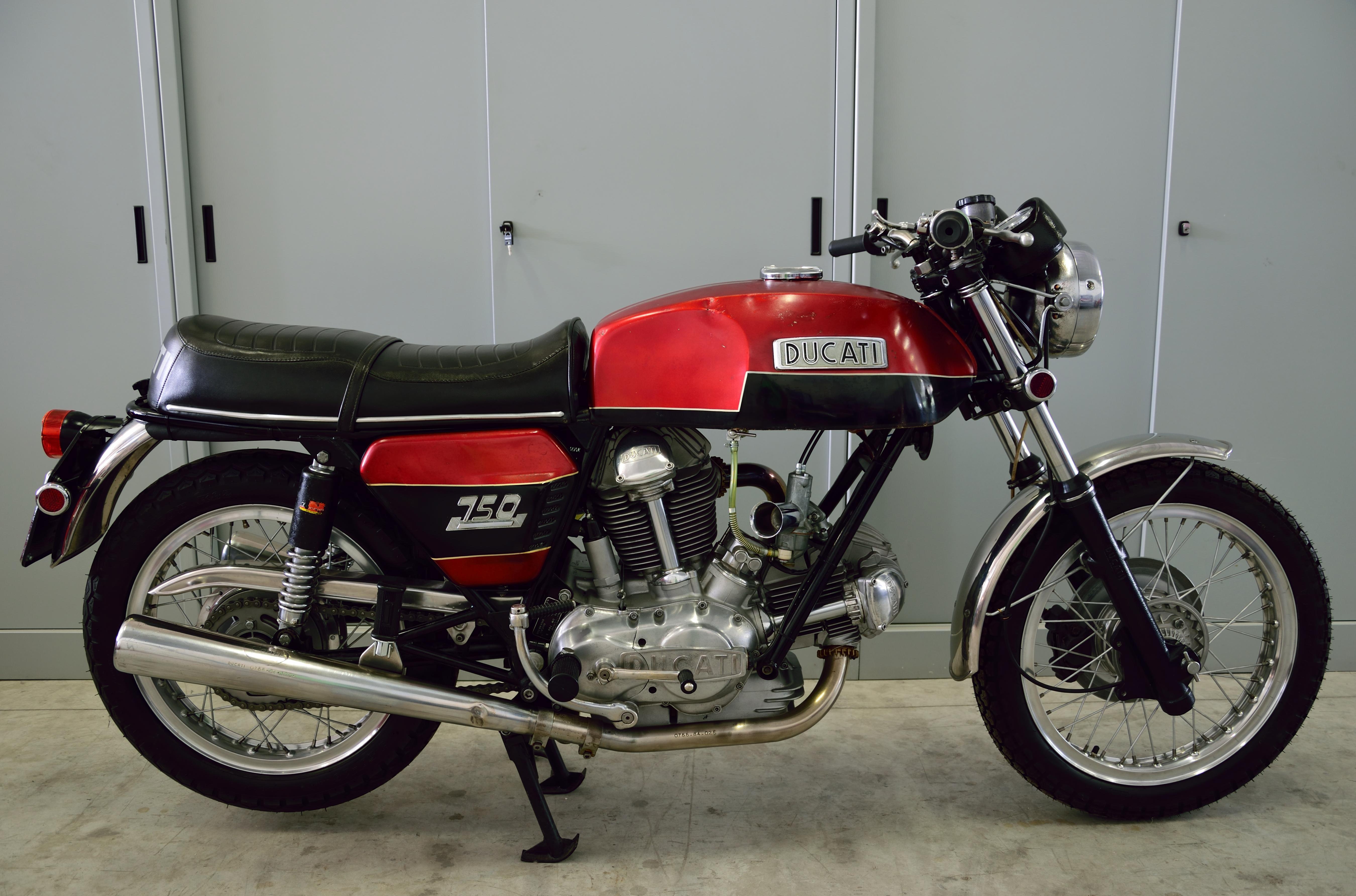 ducati ducati 750 gt - foto 1